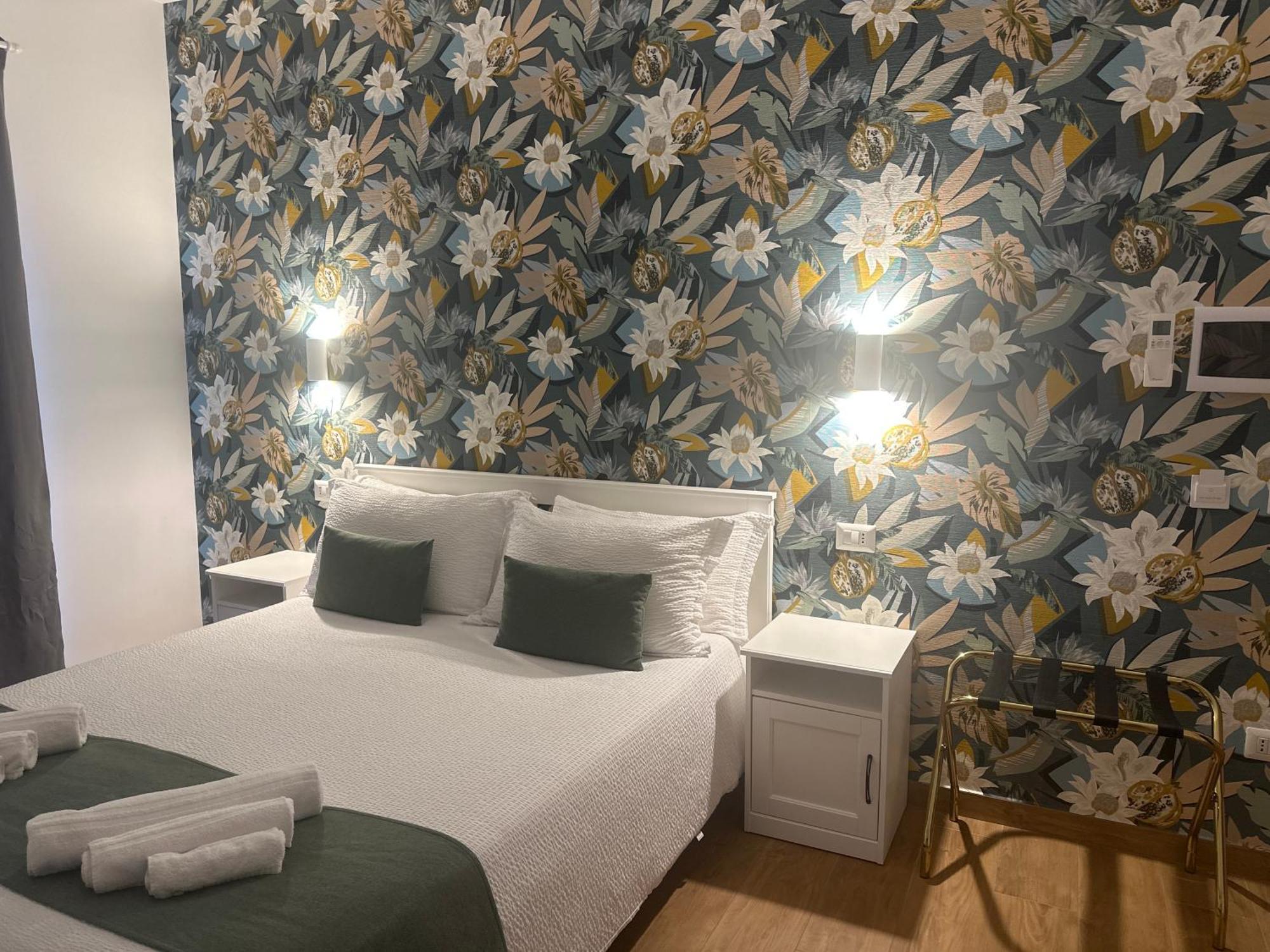 Couette-café Yoyo House Luxury Naples
